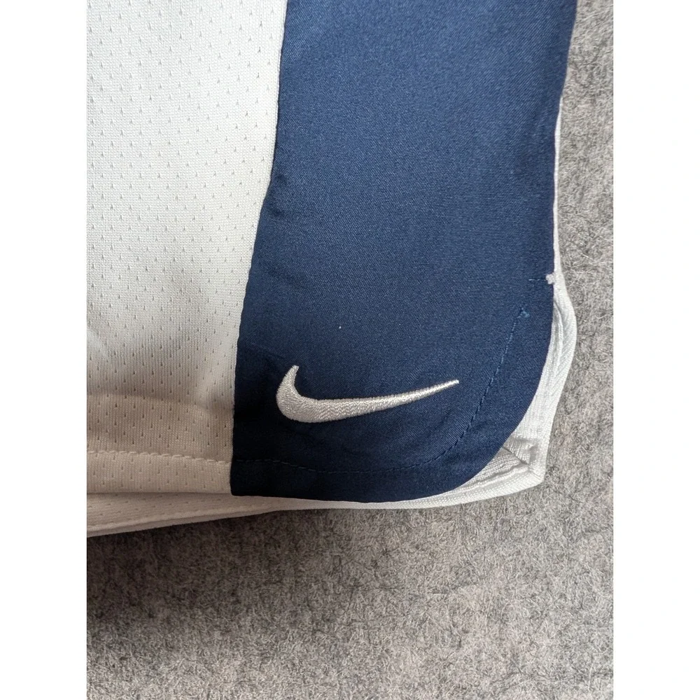 Nike Track Club Dri-FIT Running Shorts White Navy Blue Athletic Mesh Mens M